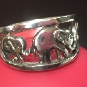 Sterling Silver Dancing Elephant Ring - Size 5